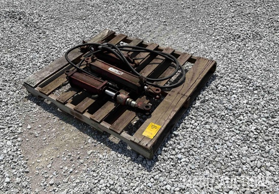(3) Hydraulic Cylinders