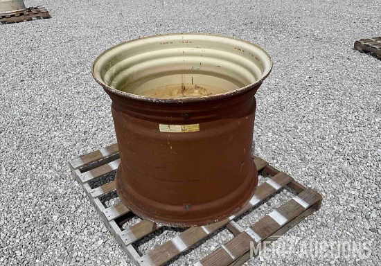 32x37 Rim