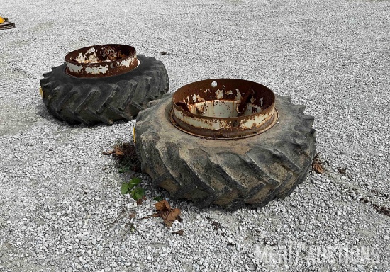 Dietrich Clamp on Duals w/ 14.9-28 Tires