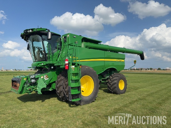 2022 John Deere S790 Combine