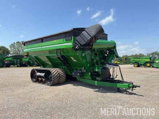 2022 Brent 1396 Grain Cart