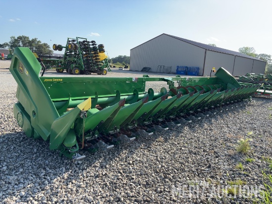 2023 John Deere C18R Corn Head