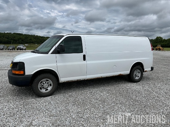 2013 Chevrolet G3500 Express Cargo Van