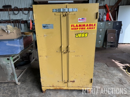 2 door flammable material cabinet