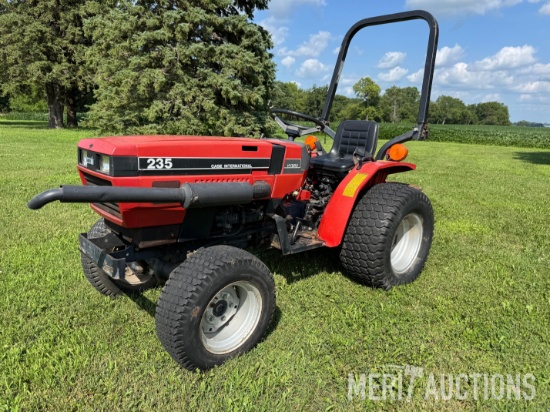 1988 Case IH 235 MFWD compact diesel tractor