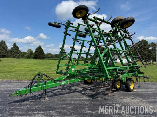 1997 John Deere 980 32ft field cultivator