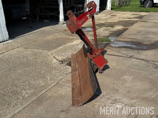 International 30 3pt 7ft blade