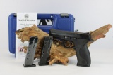 Smith & Wesson M&P 40 .40 S&W