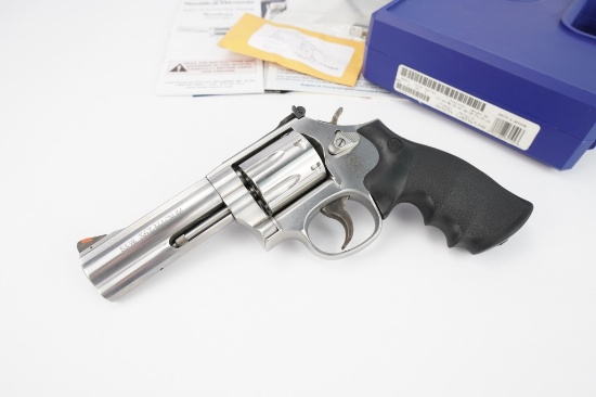 Smith & Wesson 686-6 .357 MAGNUM