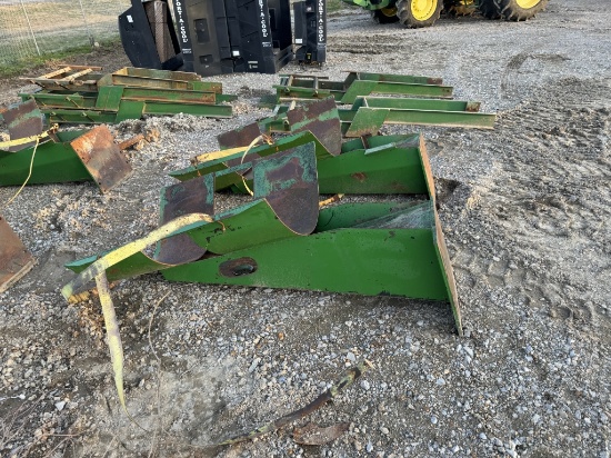 Saddle tank racks off JD 8420