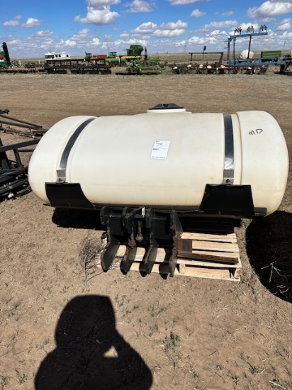 FRONT MOUNT TRACTOR TANKS