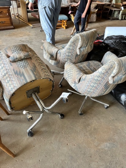 4 ROLLING CHAIRS