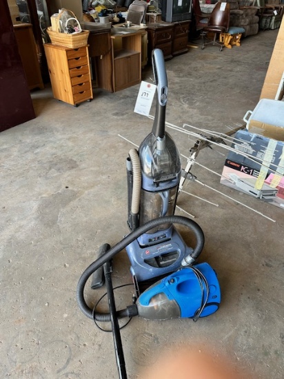 2 VACUUM CLEANERS