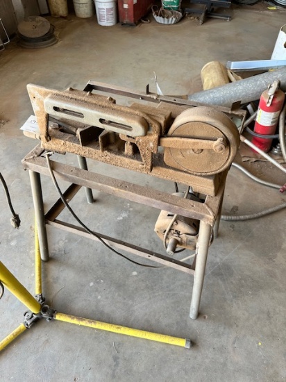 ANTIQUE SAW