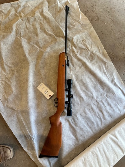 CROSSMAN STORM XT BB GUN
