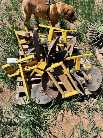 PALLET OF BAR AND OFF DISCS