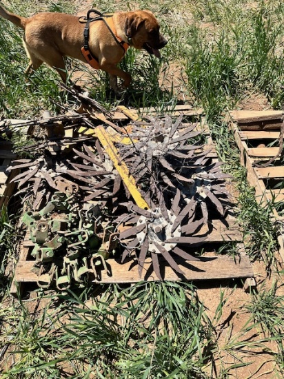 PALLET OF SCRATCHERS