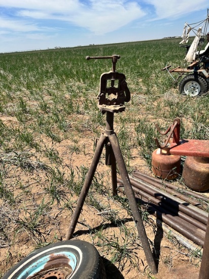 PIPE VISE