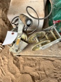 2 HAND WINCHES