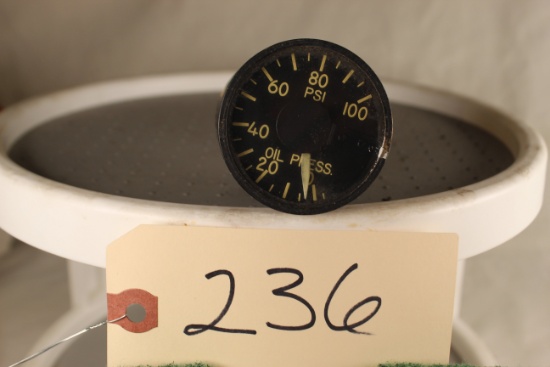 Oil pressure gauge 0 to 100 psi
