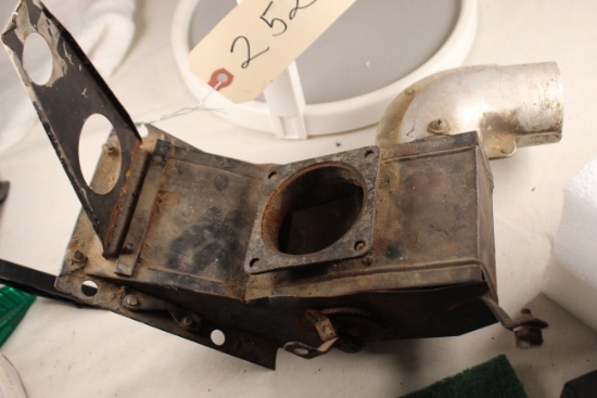 Aircraft airbox flap moves
