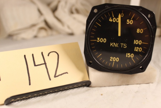 US gauge indicator airspeed pitot static PN AW-2 ¼-16-BYF12