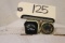 Lot Of 2 Oil Pressure Indicator Pn 169 Br-910-2lbw/ Dual Oil Pressure Pn 306 255 00