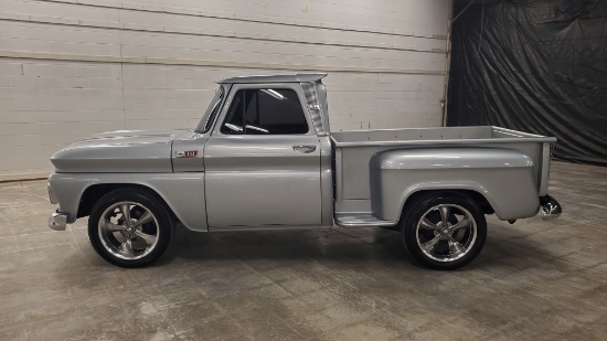 1965 Chevrolet C10 Stepside Restomod