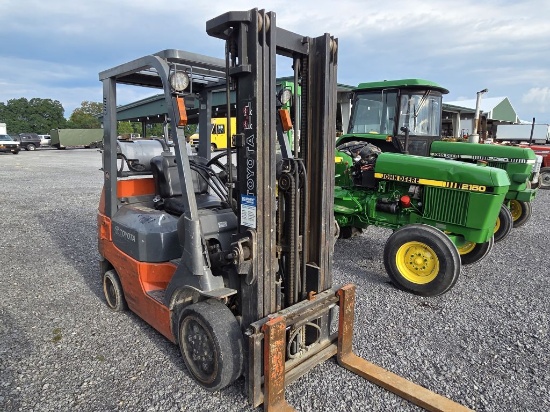 Forklift