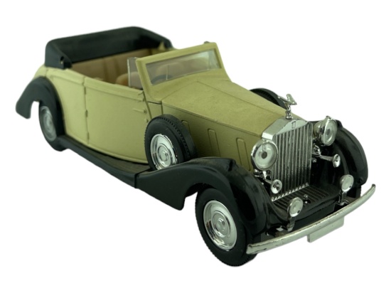 Vintage Model Car 1:43 Creme Rolls Royce Phantom III 1939 Solido France