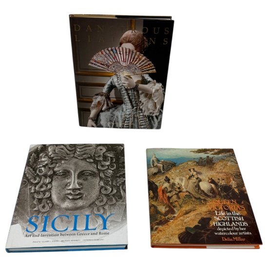 Vintage Book Lot of World Art And Fashion