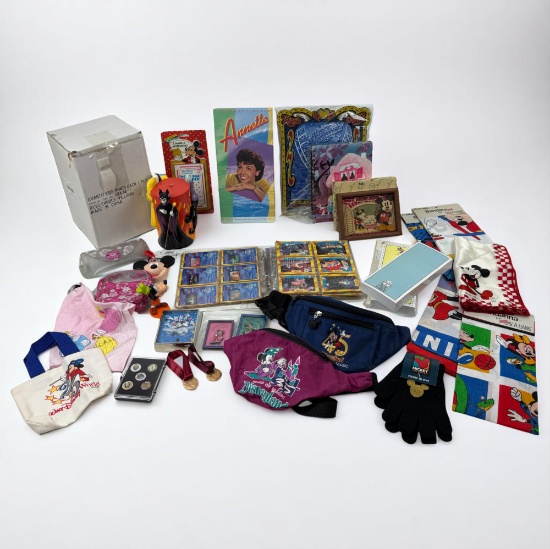 Vintage Disney Collector Card Album and Memoribila
