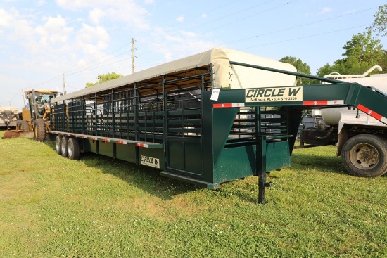 Circle W stock trailer