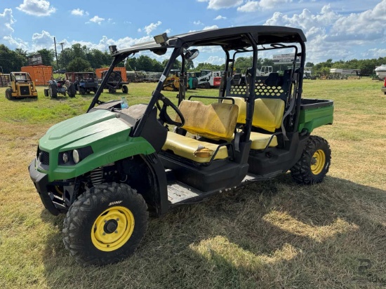 JOHN DEERE XUV