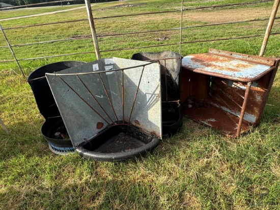 4 FEED TROUGHS