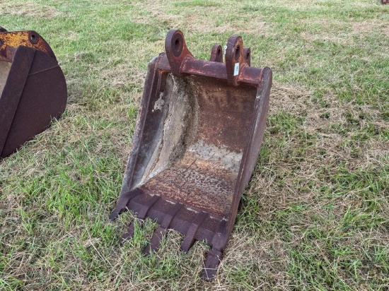 22" EXCAVATOR BUCKET
