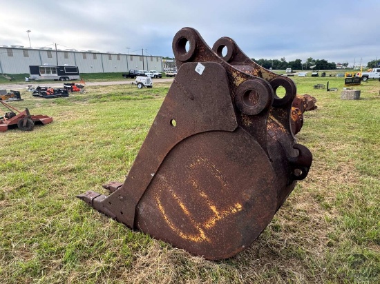 24" EXCAVATOR BUCKET