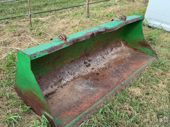 72IN JOHN DEERE BUCKET