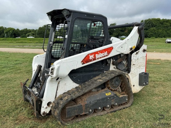 BOBCAT T66 TRACK LOADER