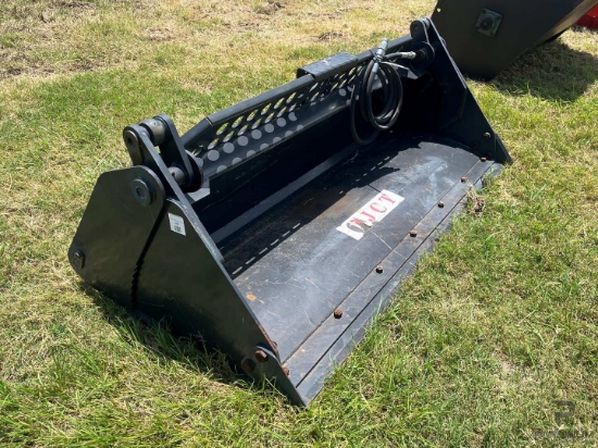 JCT 4N1 BUCKET