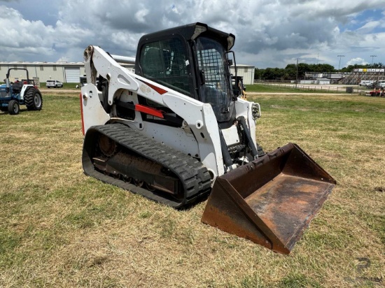 BOBCAT T740 TRACK LOADER