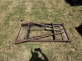 SHOW CATTLE TRIMMING CHUTE