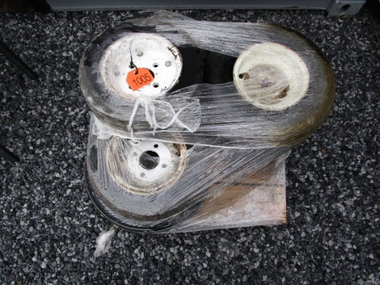 Pallet of Small Tires & Wheels