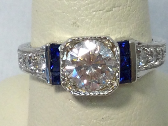 Outstanding Ladie's Antique 18K Gold 1.5 Ct Diamond Ring