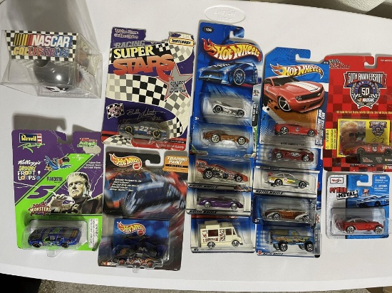 HOTWHEELS AND MORE DIE CAST CARS