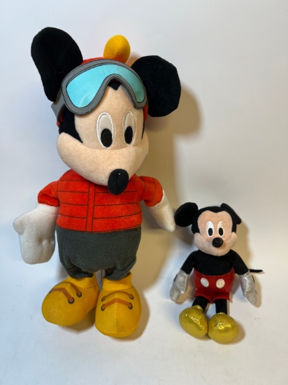 DISNEY MICKEY MOUSE PLUSH