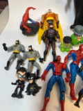 MARVEL/DC FIGURES ASSORTED - INCLUDING EARLY 90'S BATMAN, PENGUIN, ETC