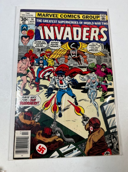 THE INVADERS #14 - MARVEL COMICS NEWSTAND (WORLD WAR TWO HEROS) 1ST APP OF