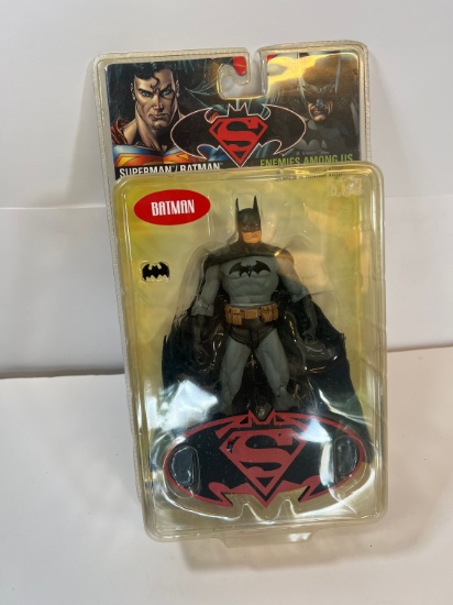 SUPERMAN/BATMAN "ENEMIES AMONG US" BATMAN FIGURE - DC DIRECT