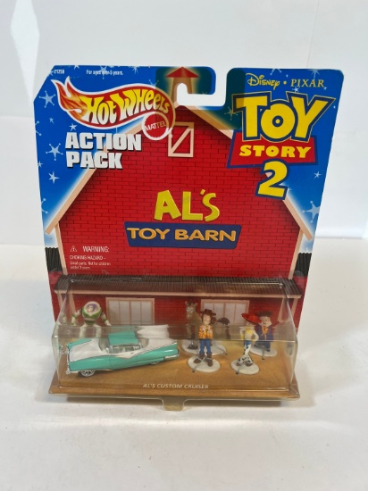 HOTWHEELS DISNEY PIXAR - TOYSTORY 2 "ALS TOY BARN" DIECAST CRUISER & FIGURE